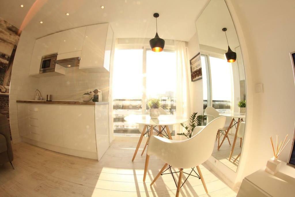 Benalmadena - New Nordic Style & Sunny Studio Exterior photo